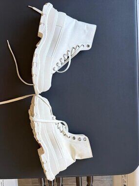 Alexander McQueen Tread Slick High-Top Sneakers – White – Size 37.5 – New Brand